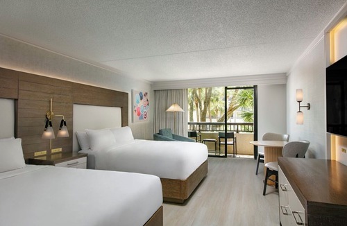 Shipyard Plantation Hotel | 3 Spacious Units w Balcony, Pool! Short Walk to Hilton Head Beachfront!