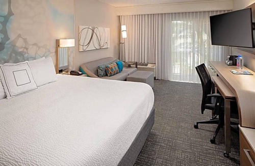 Survey Creek Hotel | 3-Star Hotel ∙ Courtyard by Marriott Fort Lauderdale North/Cypress Creek