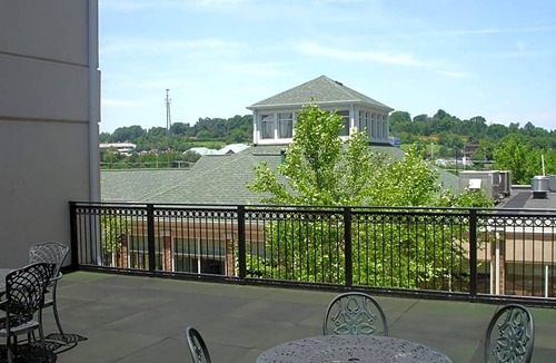 Ashley Oaks Hotel | 3-Star Hotel ∙ Hilton Garden Inn Knoxville West/Cedar Bluff