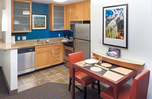 Franklin Hotel | 3-Star Hotel ∙ Residence Inn by Marriott Franklin Cool Springs