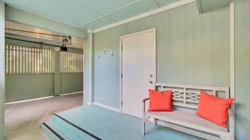 Twin Oaks House | 3 Twin Oaks Lane by AvantStay