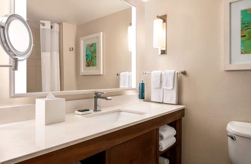 Park Shore House | 3-Unit Escape Surrounded by Gulf Breezes | Beach Shuttle | Outdoor Pool