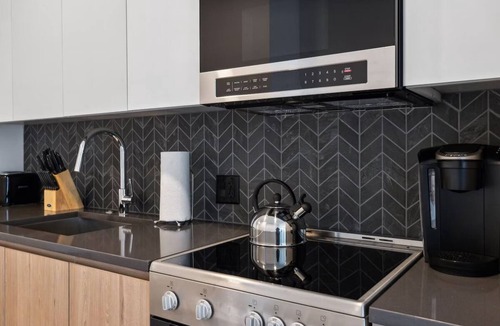 Buzzard Point Hotel | 3 Units | Spacious Apartment for Extended Stays | Kitchen & In-Unit Laundry