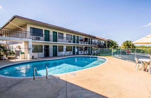 Florida South Atlantic Coast Hotel | 30 m² Hotel ∙ 4 guests