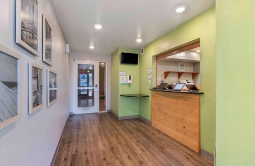 Hollyford Hotel | 300 m² Hotel ∙ 127 guests