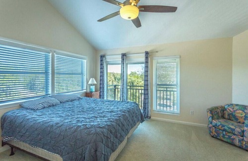 East End House | 300 Ocean Mile B1, 3 bed 3 bath, Pet Friendly, community pool., SGI State Park.