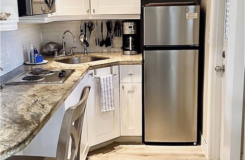 Delray Beach Apartment | 300 STEPS TO THE BEACH