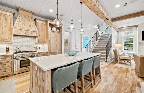 Gulf District House | 303 m² House ∙ 5 bedrooms ∙ 14 guests