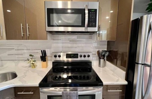 Logan Square Apartment | 304 Stunning and comfy 1BDR APT in Center city