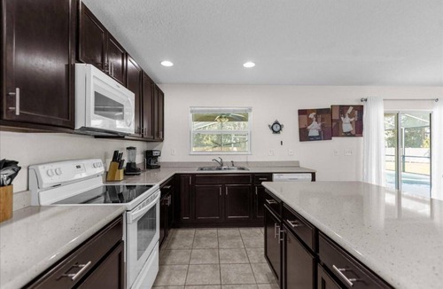Crystal Cove House | 305 m² House ∙ 6 bedrooms ∙ 12 guests