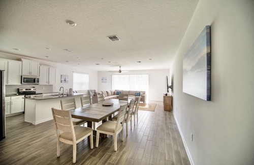 St. Cloud House | 314 m² House ∙ 4 bedrooms ∙ 4 guests