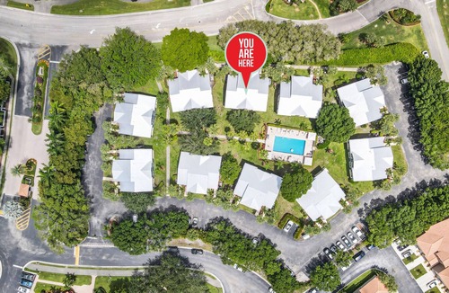 Boca Raton Apartment | 320D - Spacious 2/2 on Top floor in Boca - Walking distance from Evert Tennis & Boca Prep