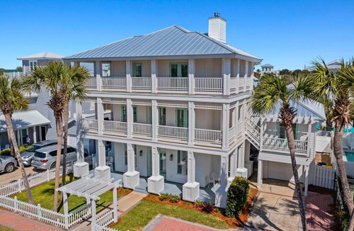 Crystal Shores House | 321 m² House ∙ 7 bedrooms ∙ 21 guests