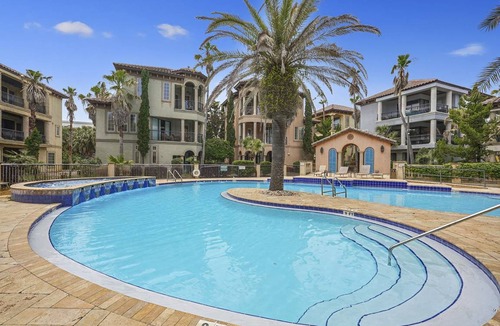 St. Tropez House | 321 m² House ∙ 5 bedrooms ∙ 12 guests