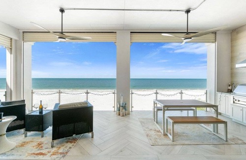 Mid Island Villa | 321 m² Villa ∙ 3 bedrooms ∙ 12 guests