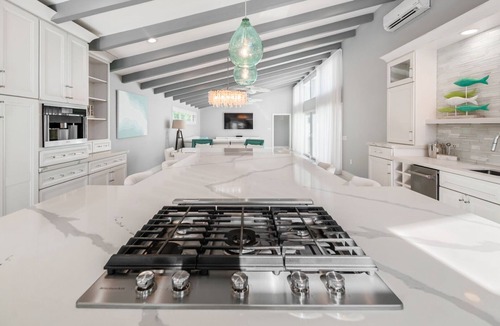 Lighthouse Point House | 3211 Managed by Brampton Park