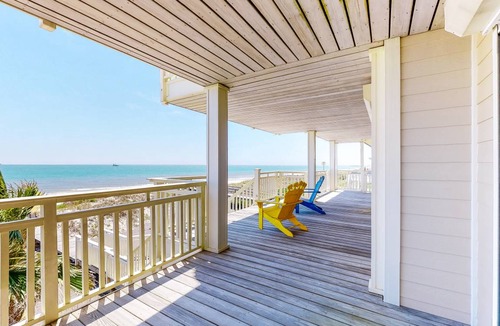 Plantation House | 323 m² House ∙ 5 bedrooms ∙ 12 guests
