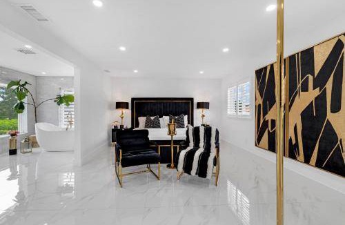 Sunset Villa | 325 m² Villa ∙ 5 bedrooms ∙ 16 guests