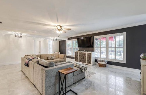 Lighthouse Point House | 327 m² House ∙ 5 bedrooms ∙ 10 guests