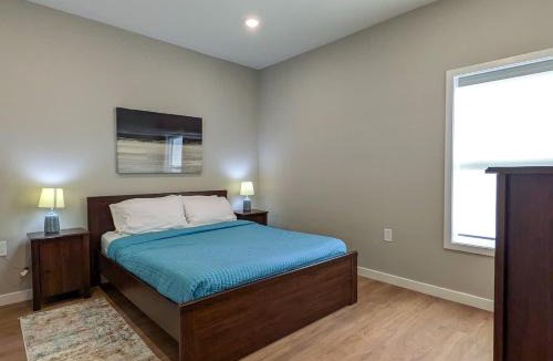Dunellen Apartment | 329 Modern 1BR Apt Walk to NJT