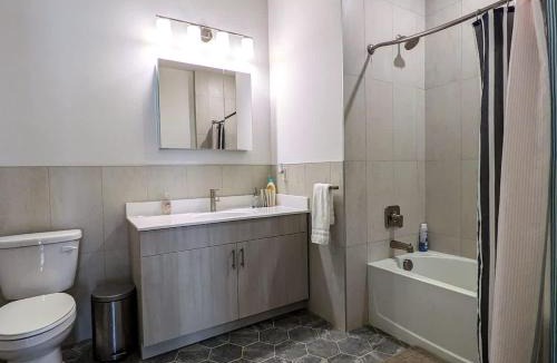 Dunellen Apartment | 329 Modern 1BR Apt Walk to NJT