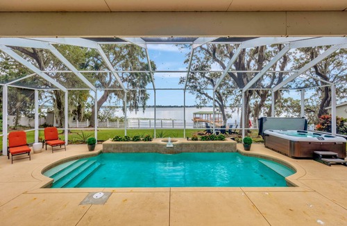Winter Haven House | 346 m² House ∙ 3 bedrooms ∙ 7 guests