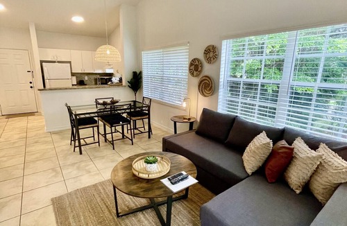 Mission Bay Apartment | 350C – Spacious Top-Floor Corner Apt w/Washer & Dryer