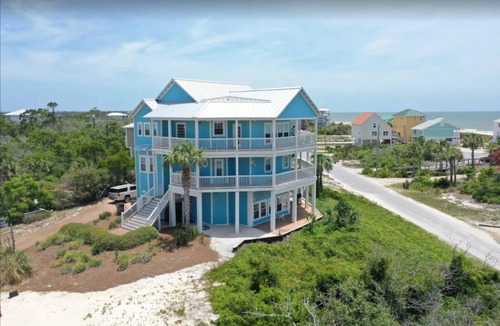 Seagrass House | 354 m² House ∙ 6 bedrooms ∙ 18 guests