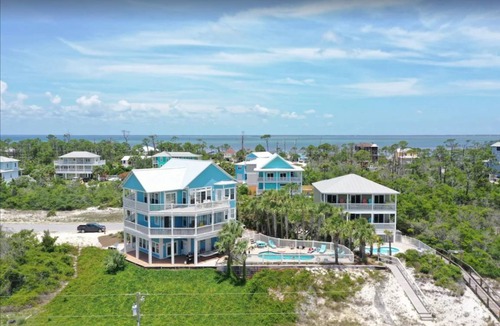 Seagrass House | 354 m² House ∙ 6 bedrooms ∙ 18 guests