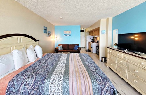 Daytona Beach Shores Condo | 36 m² Condo ∙ 1 bedroom ∙ 4 guests