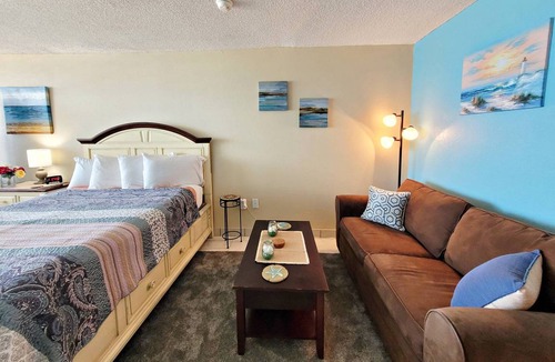 Daytona Beach Shores Condo | 36 m² Condo ∙ 1 bedroom ∙ 4 guests