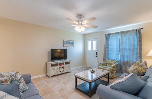 Southgate House | 3606 Villa Franca - Pet Friendly