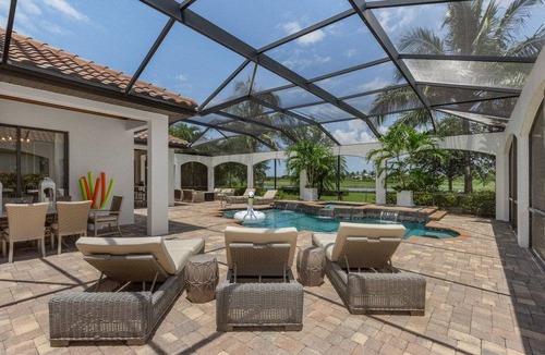 Naples House | 363 m² House ∙ 4 bedrooms ∙ 8 guests