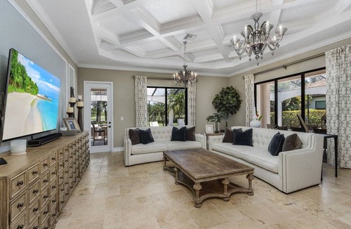 Naples House | 363 m² House ∙ 4 bedrooms ∙ 8 guests
