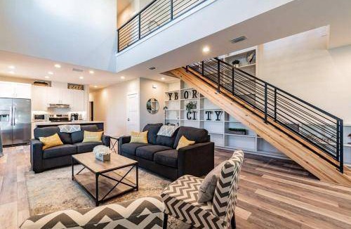 East Ybor Villa | 372 m² Villa ∙ 5 bedrooms ∙ 16 guests