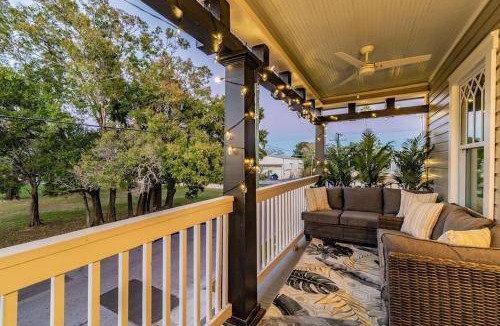 East Ybor Villa | 372 m² Villa ∙ 5 bedrooms ∙ 16 guests