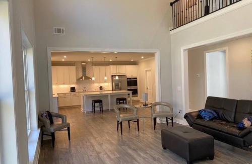 Douglasville House | 3800 sq ft Suburban Estate 25 Min MAJOR INTERNATIONAL SPORTING EVENT 26 5 BR tranquility & city access