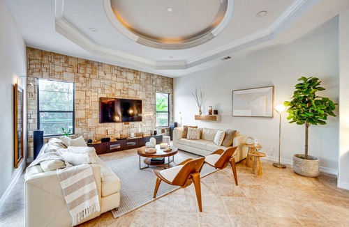 Naples House | 399 m² House ∙ 5 bedrooms ∙ 9 guests