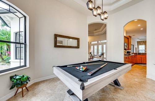 Naples House | 399 m² House ∙ 5 bedrooms ∙ 9 guests