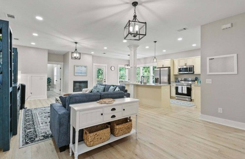 Midtown House | 3bd/2ba Savannah Home * Built 2025 * Dogs Welcome