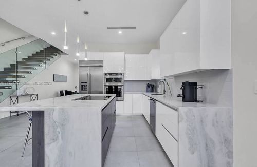 Southwest Coconut Grove House | 3bd 3.5 bath Modern Villa with pool, gated & additional parking on street