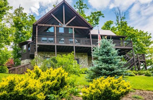 Todd House | 3Bd Log Cabin with Views, Hot Tub, Gas Fireplace, Game Room