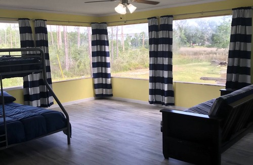Gulf County House | 3BR-2 King Suites-Waterfront w/Private Dock-Boat Parking-10 min to Mexico Beach