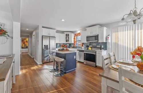 Villas House | 3BR/2BA Beach House Sleeps 10 Walk to Beach Epic Sunsets Near Cape May