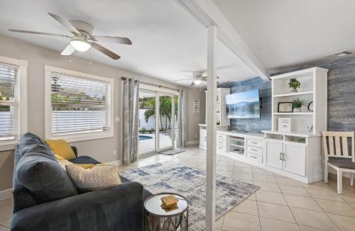 Boynton Beach House | 3BR 2BA Heated Pool Home Pool Table Great Location