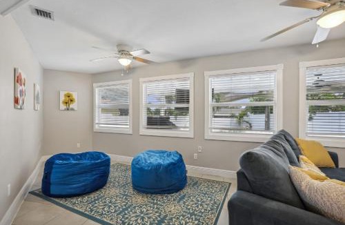 Boynton Beach House | 3BR 2BA Heated Pool Home Pool Table Great Location