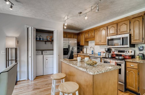 Franklin House | 3BR 2bath Gorgeous Country Near Nashville F1