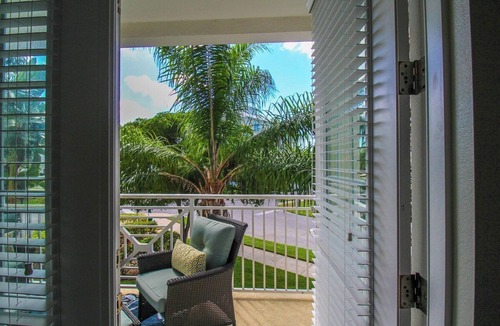 Whitney Beach Condo | 3BR Condo Near Anna Maria Island Beaches on Palma Sola Bay - Tropic Treasures