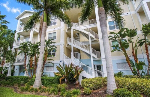 Whitney Beach Condo | 3BR Condo Near Anna Maria Island Beaches on Palma Sola Bay - Tropic Treasures