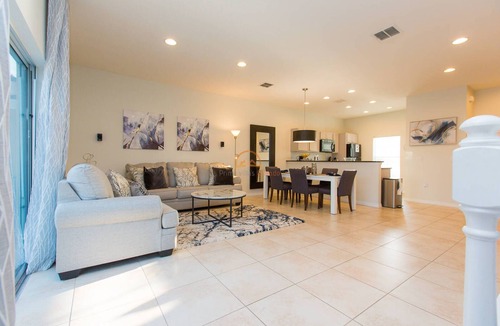 West Kissimmee House | 3BR Townhouse w/Pool & New Hot Tub - Near Disney!